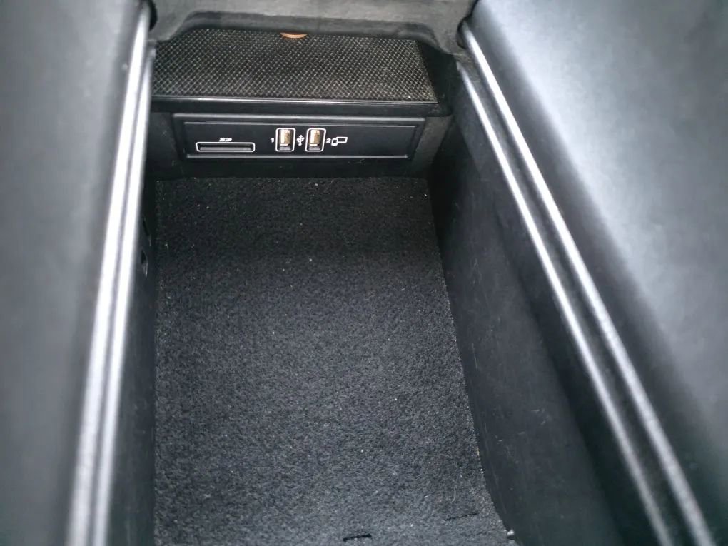 Used 2019 Mercedes-Benz C 300 Sedan image 34