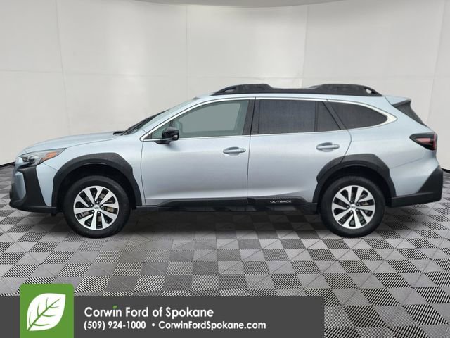 Used 2024 Subaru Outback Premium image 10