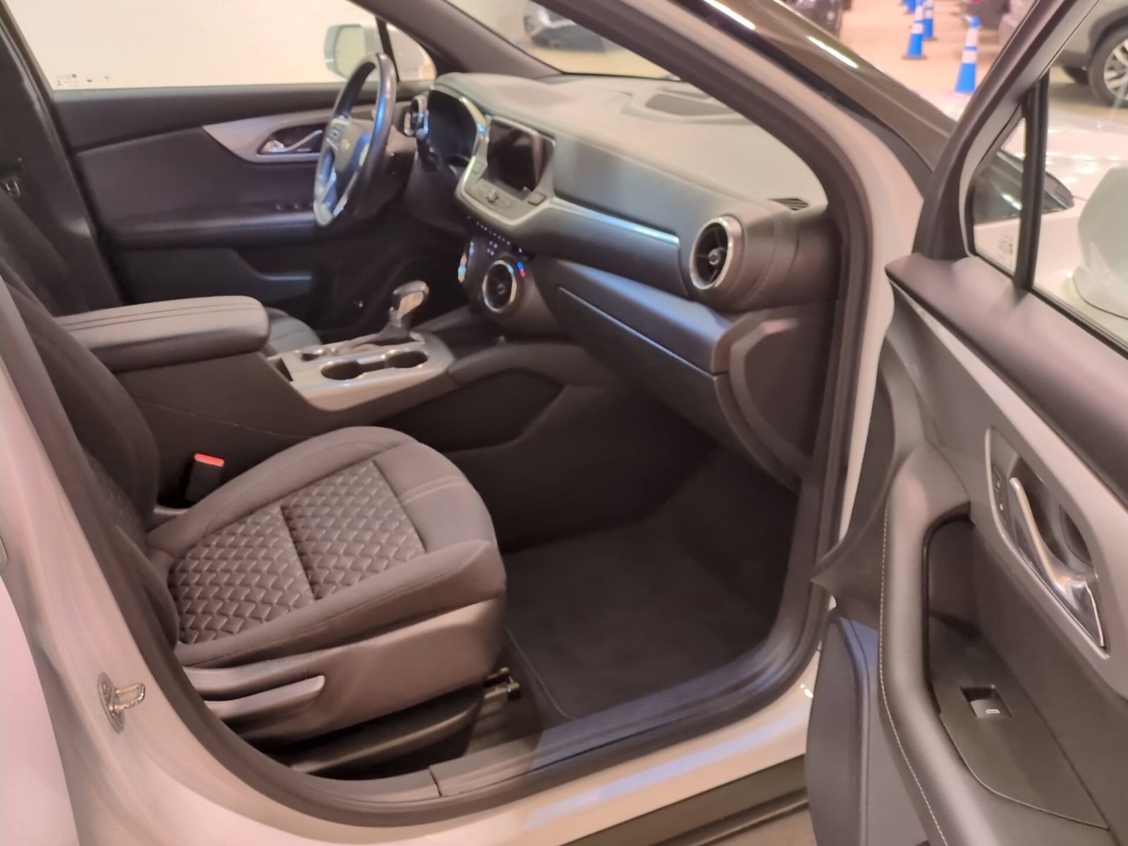 Used 2020 Chevrolet Blazer LT image 10