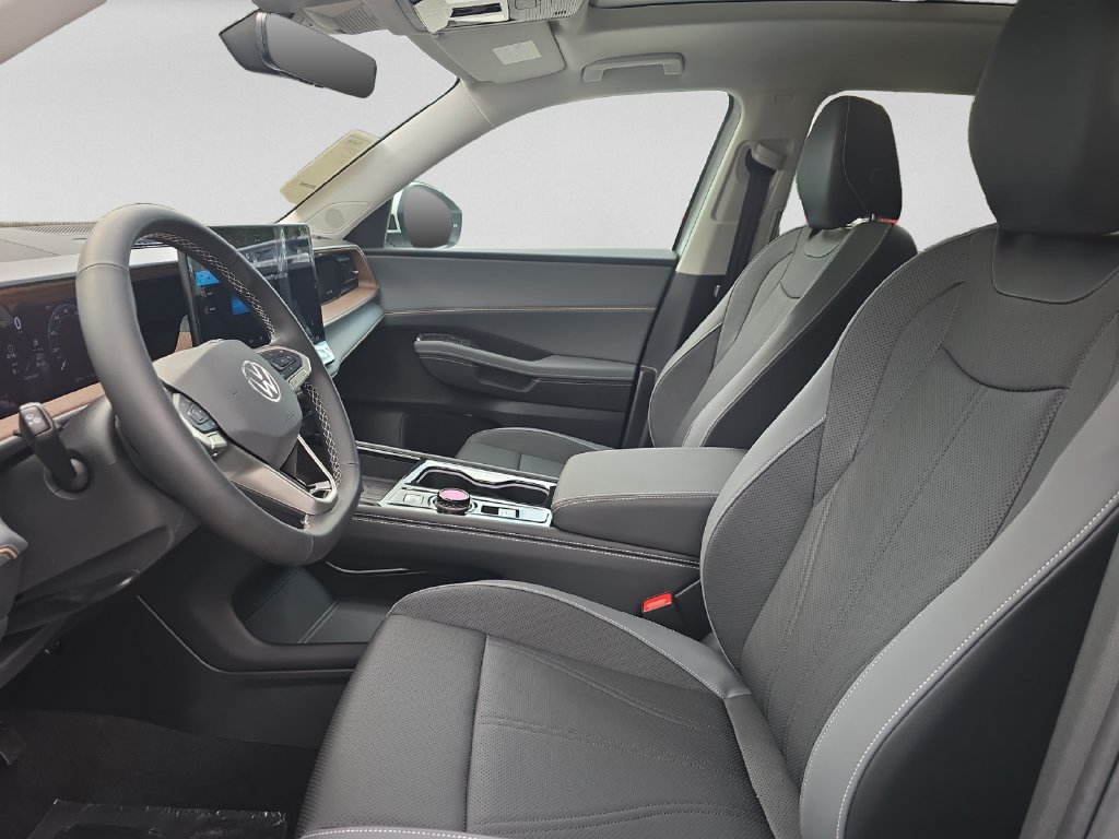 New 2027 Volkswagen Atlas SE FWD image 18