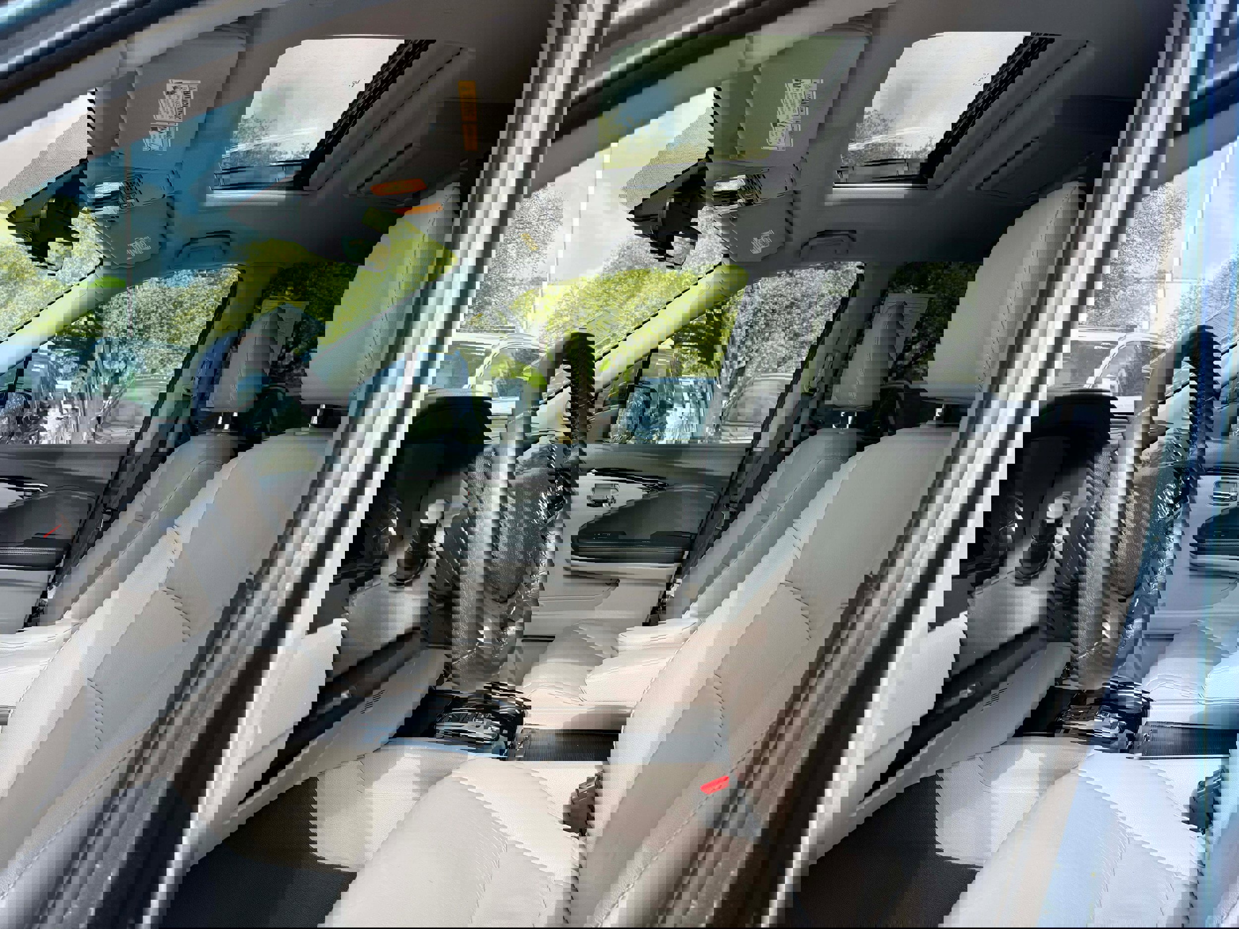 Used 2020 Honda Pilot Touring image 11