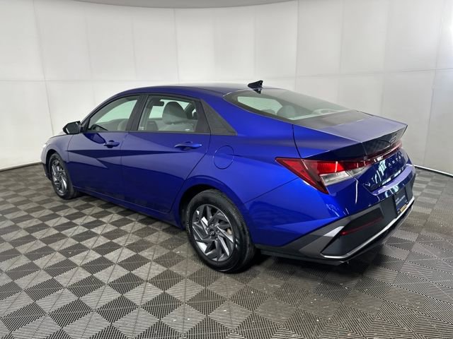 Certified 2024 Hyundai Elantra SEL image 5