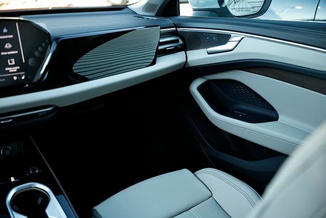 New 2026 Audi A6 Premium Plus AWD/4WD image 30
