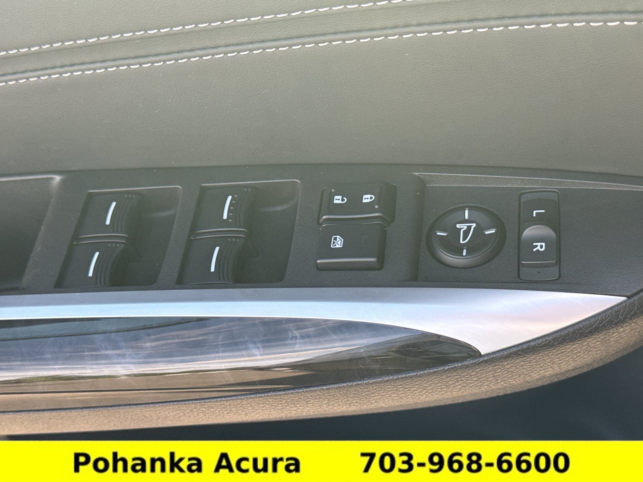 Used 2020 Acura TLX w/ Technology Package FWD image 18