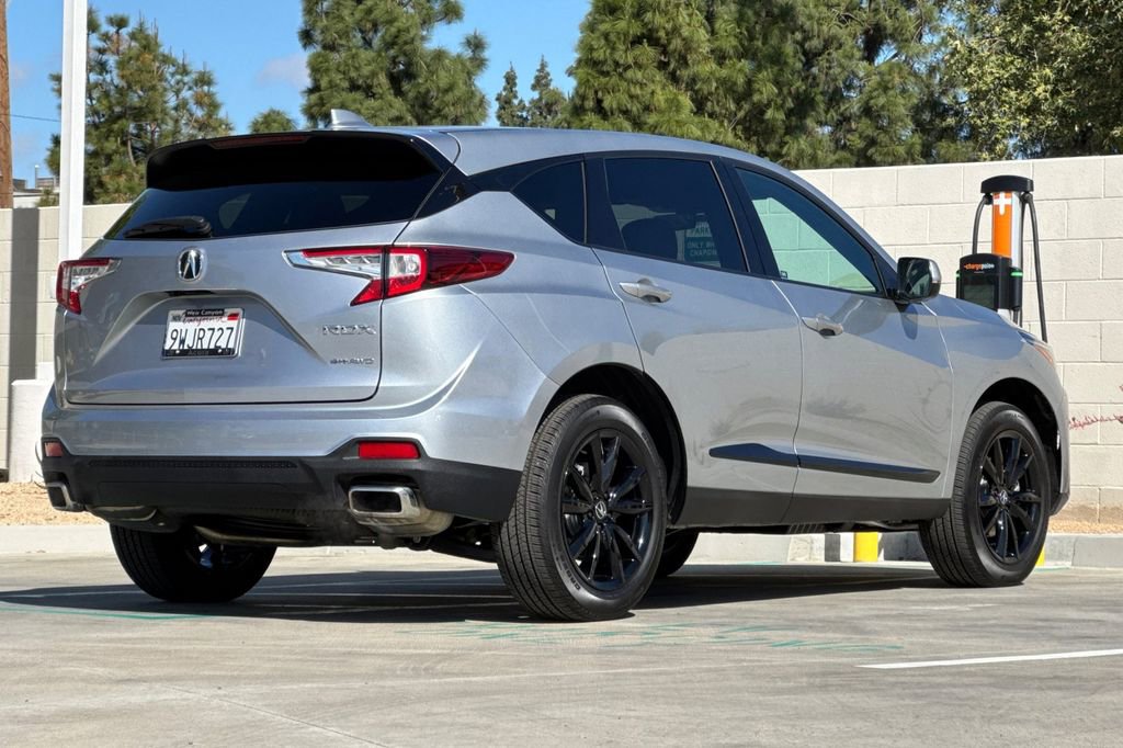 Certified 2025 Acura RDX SH-AWD image 8