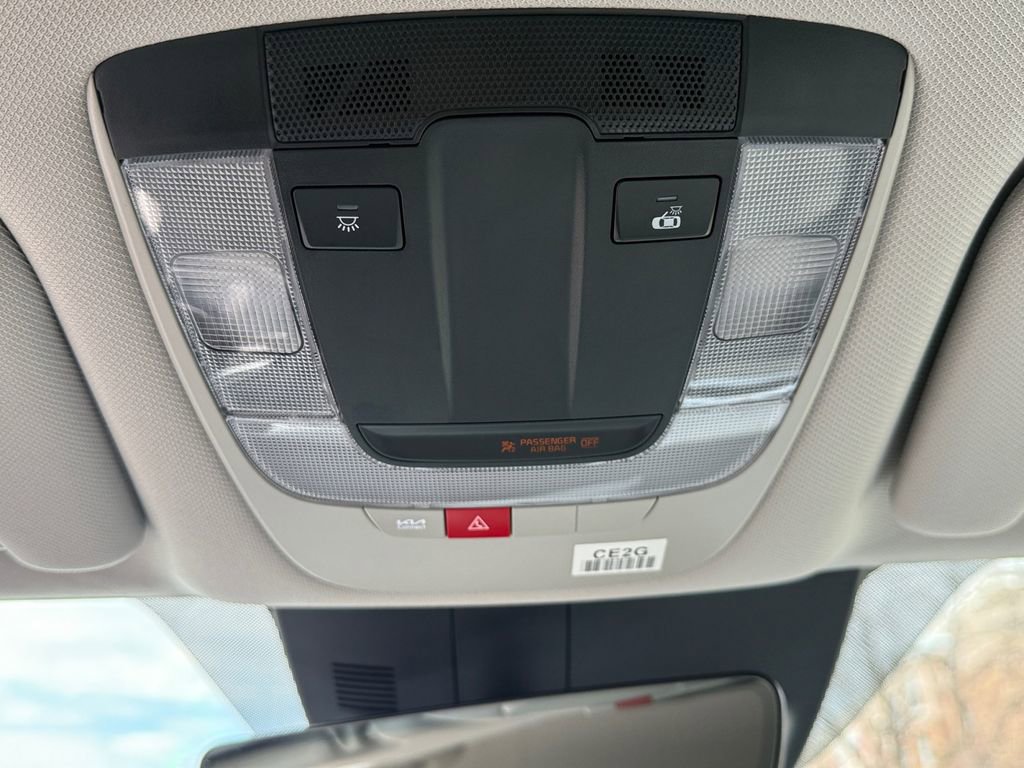 Certified 2025 Kia Sorento EX image 21