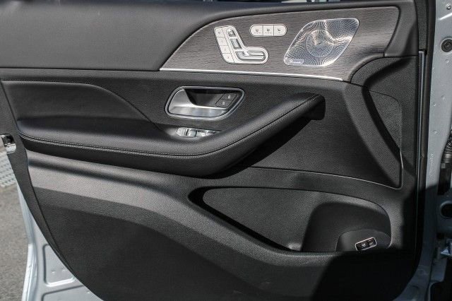 New 2025 Mercedes-Benz GLS 450 4MATIC image 23