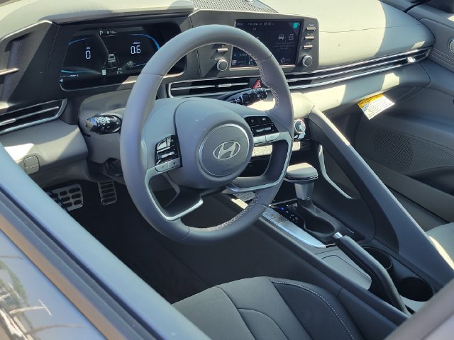 New 2026 Hyundai Elantra Sport FWD image 5