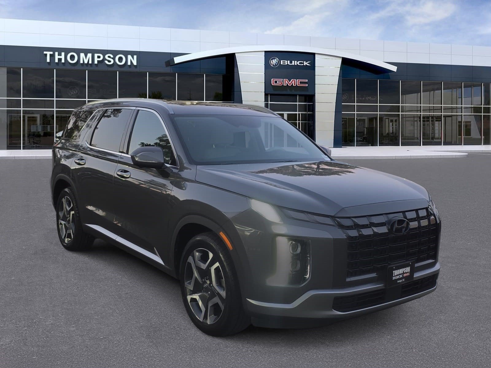 Used 2025 Hyundai Palisade Limited AWD/4WD image 1