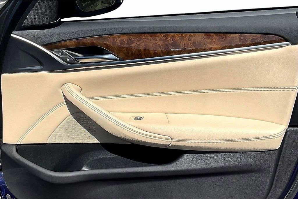 Used 2018 BMW 540i xDrive 540i xDrive image 28