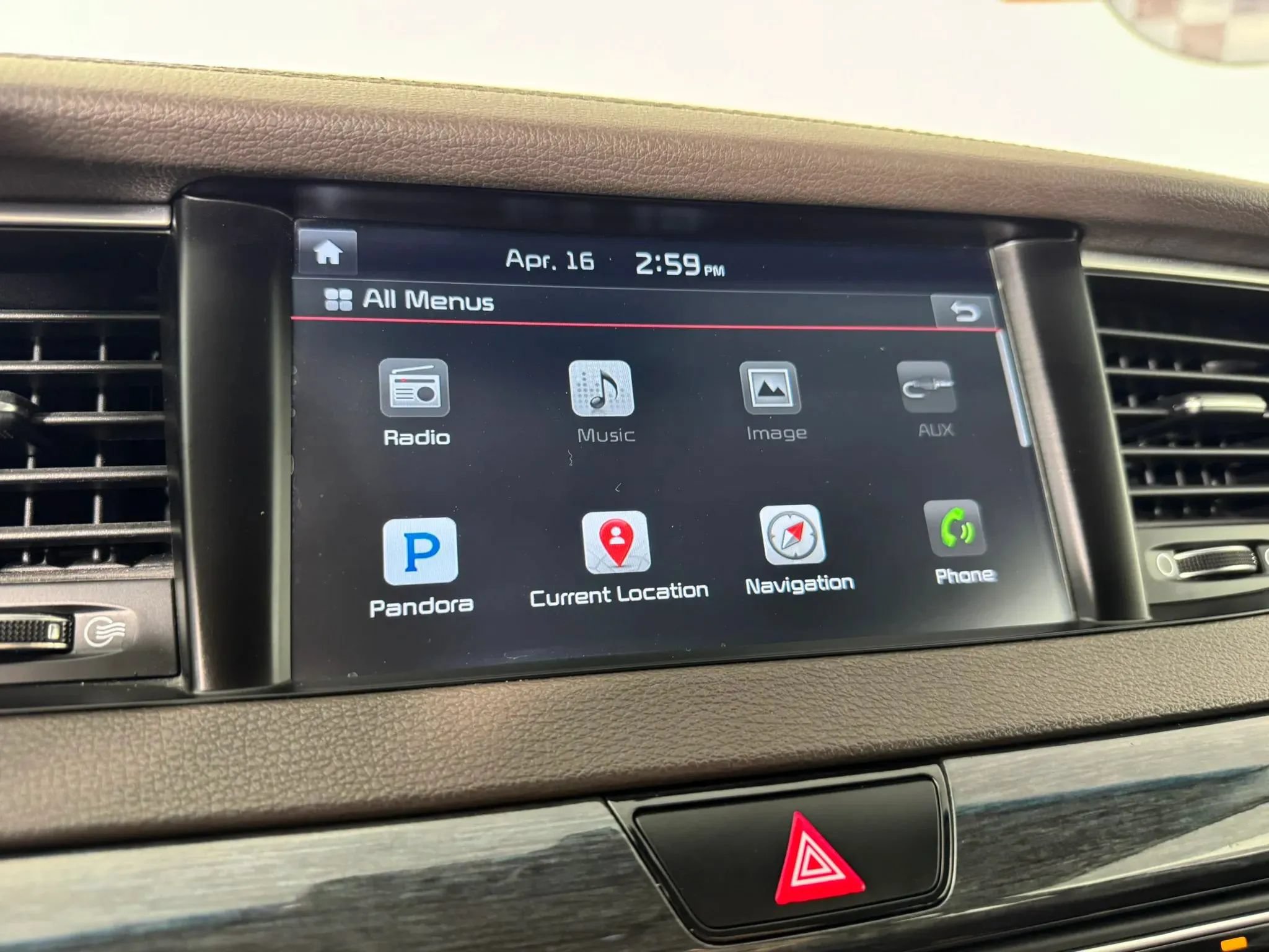Used 2018 Kia Cadenza Limited FWD image 19