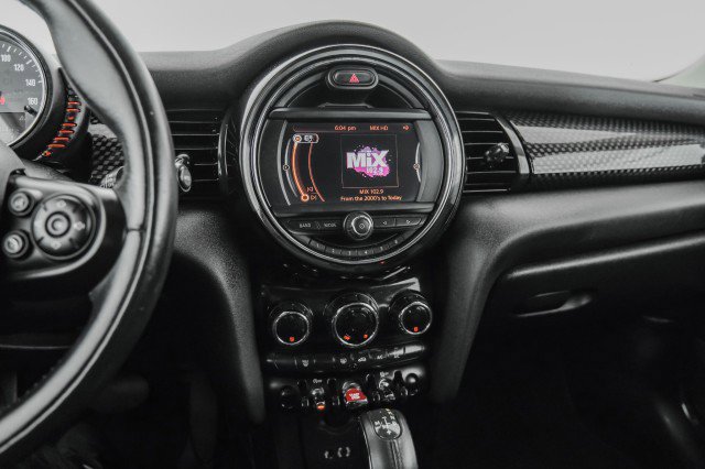 Used 2017 MINI Cooper S image 23