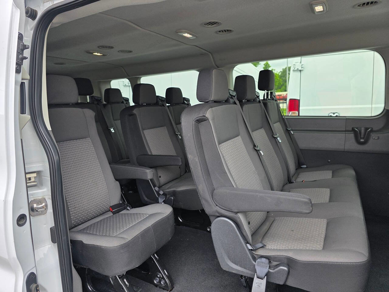 Used 2024 Ford Transit 350 XLT RWD image 13
