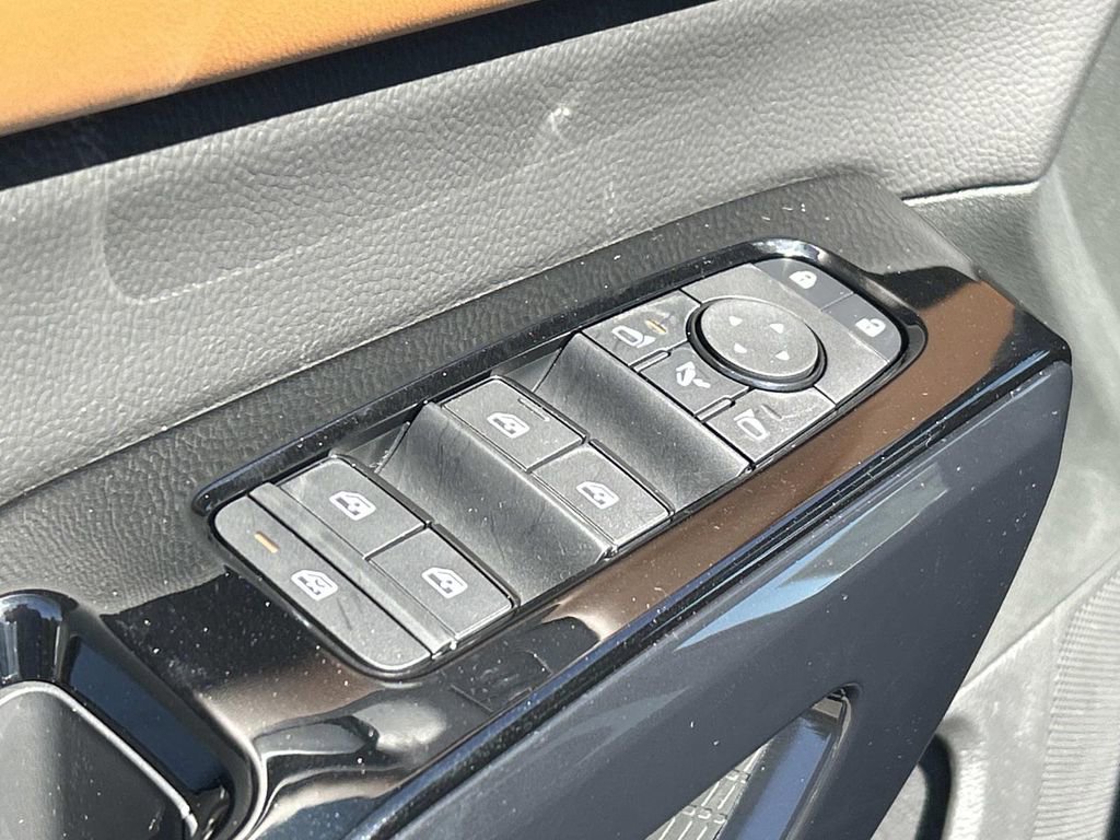 New 2026 Nissan Pathfinder Platinum w/ Lighting Package AWD/4WD image 18
