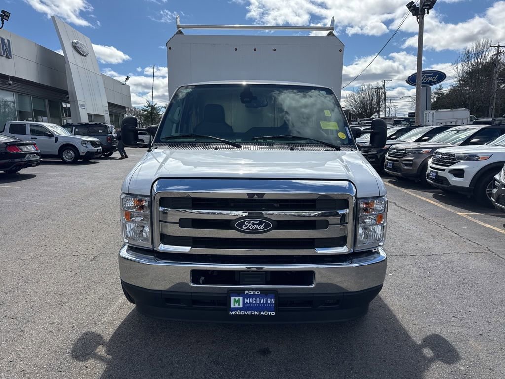 New 2026 Ford E-350 and Econoline 350 Super Duty w/ Power Equipment Group RWD image 2