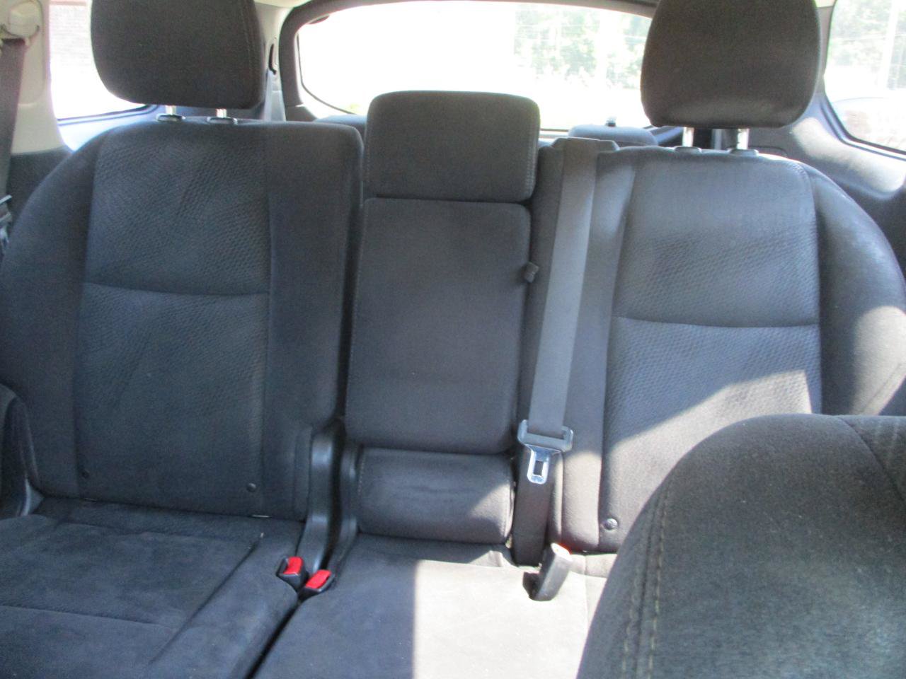 Used 2013 Nissan Pathfinder S FWD image 17