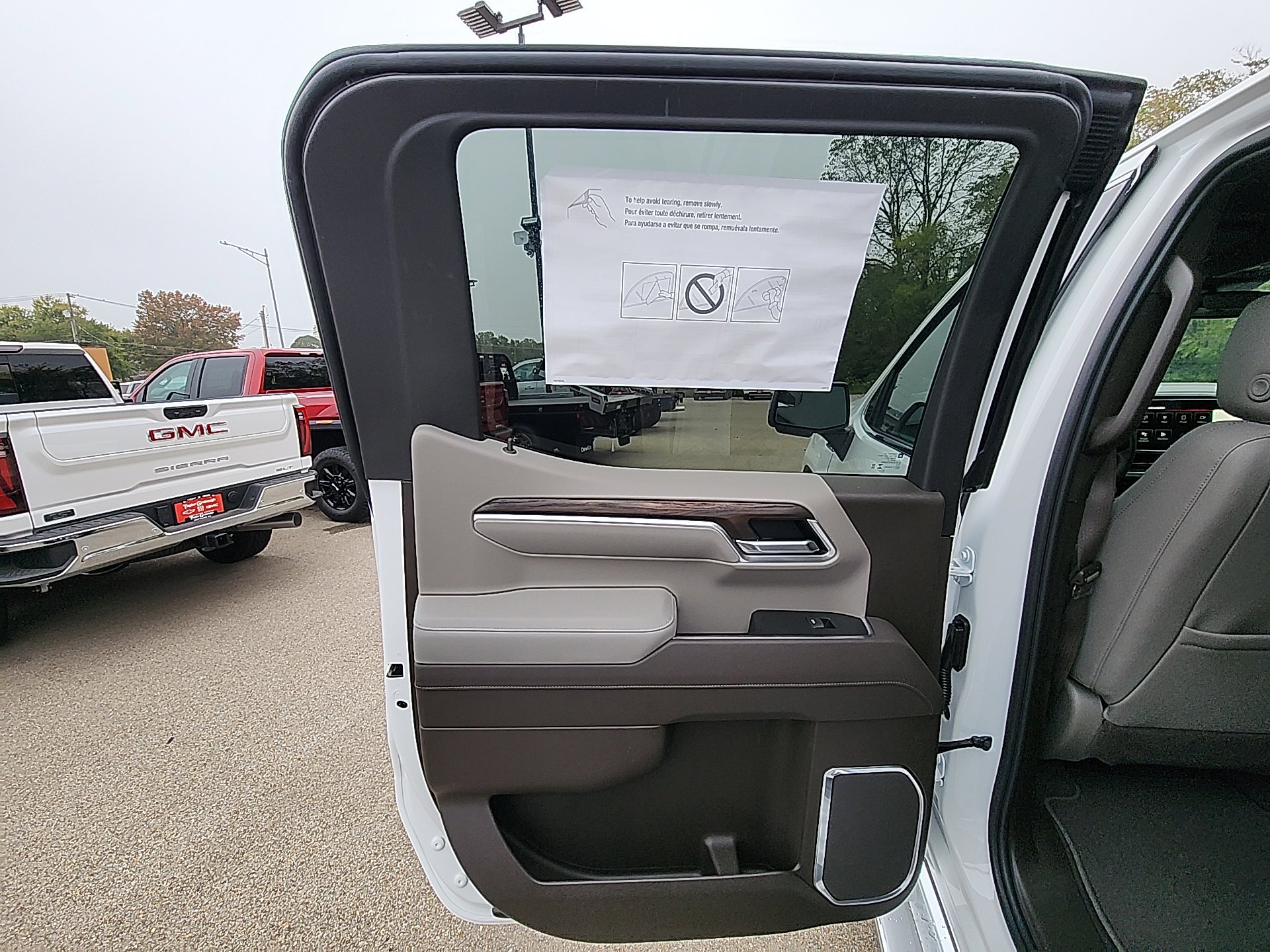 New 2026 GMC Sierra 1500 SLT w/ SLT Premium Package image 28