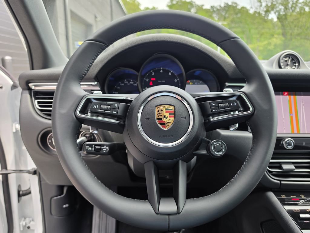New 2026 Porsche Macan AWD/4WD image 26