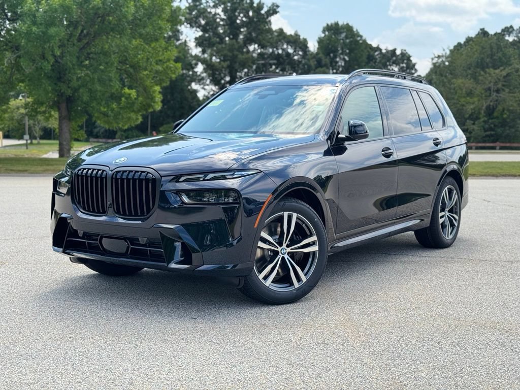 New 2027 BMW X7 xDrive40i w/ M Sport Package AWD/4WD image 1