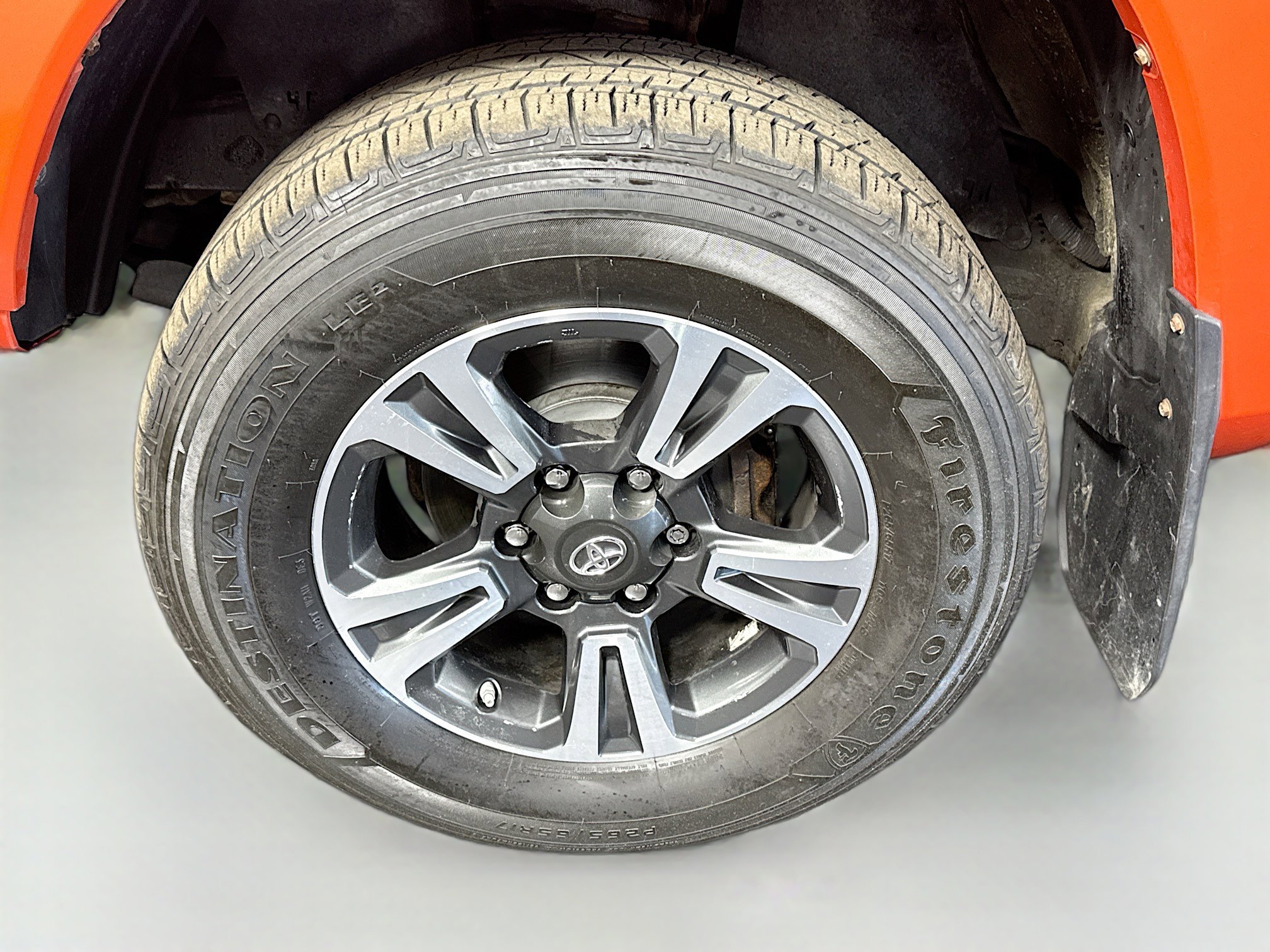 Used 2018 Toyota Tacoma SR5 image 37