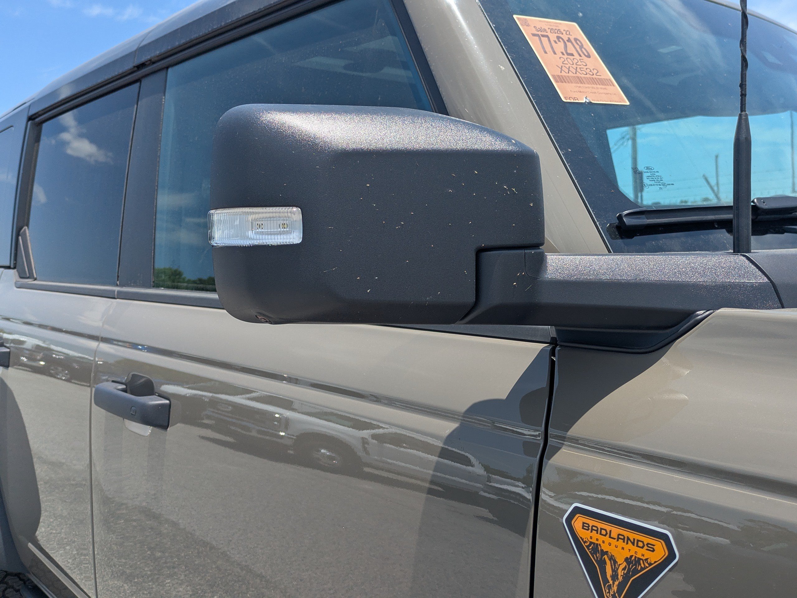 Used 2025 Ford Bronco Badlands AWD/4WD image 12