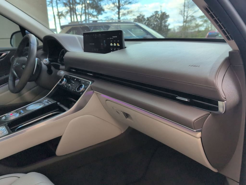 Used 2022 Genesis GV80 2.5T w/ Prestige Package 04 image 21