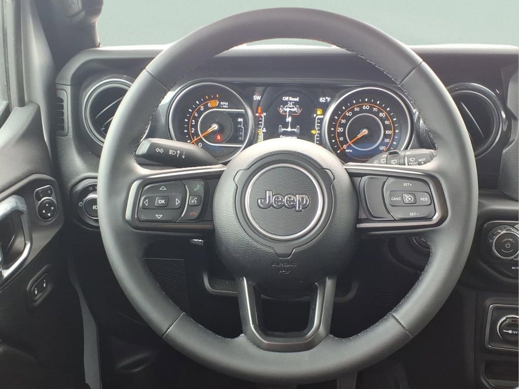 Used 2023 Jeep Wrangler Sport image 22