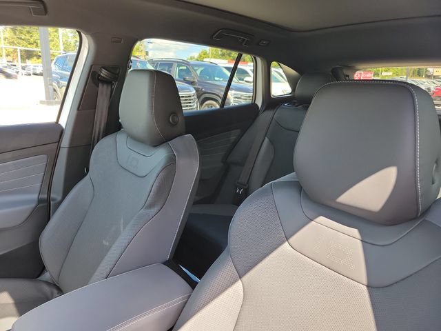 New 2025 Volkswagen ID.4 Pro S Plus AWD/4WD image 18