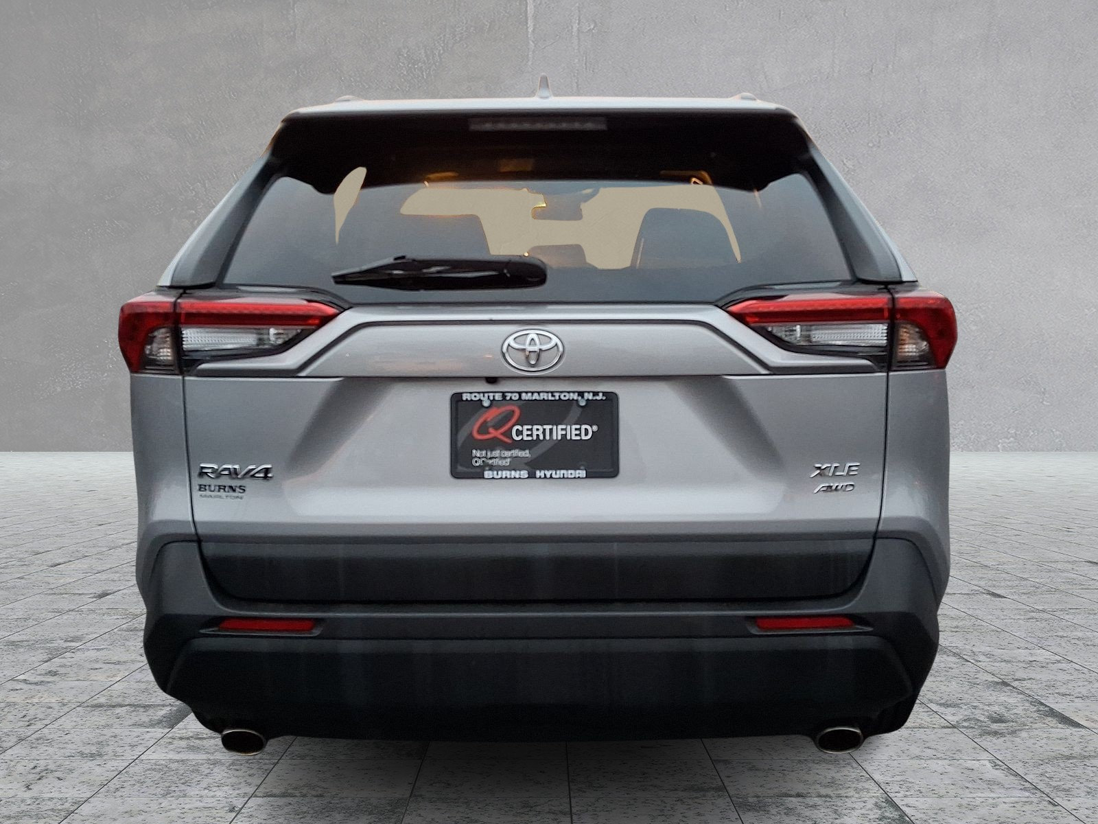 Used 2022 Toyota RAV4 XLE w/ Convenience Package AWD/4WD image 6
