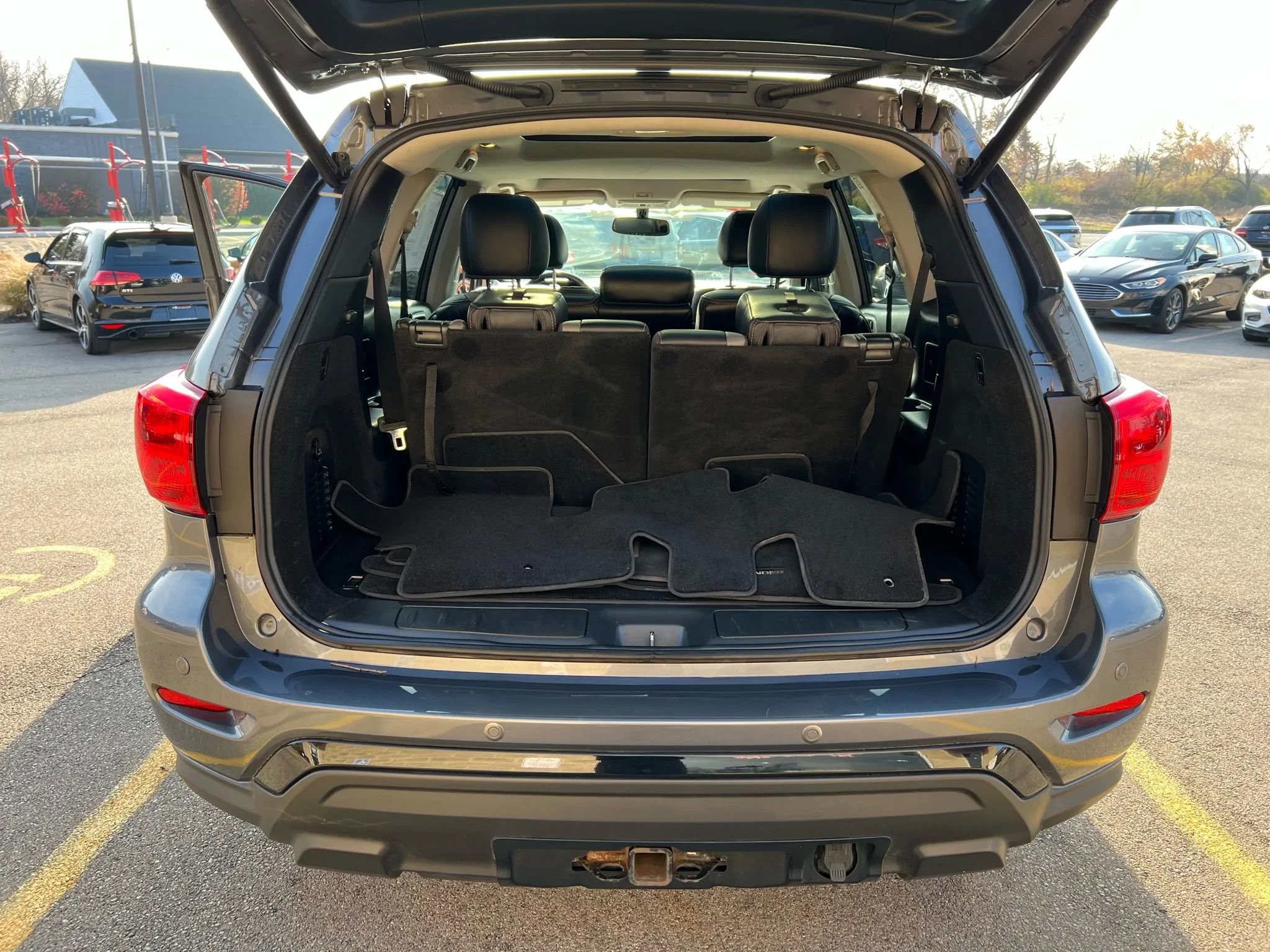 Used 2020 Nissan Pathfinder SL image 29