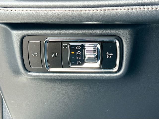 Used 2025 Lincoln Aviator Reserve w/ Luxury Package RWD image 10
