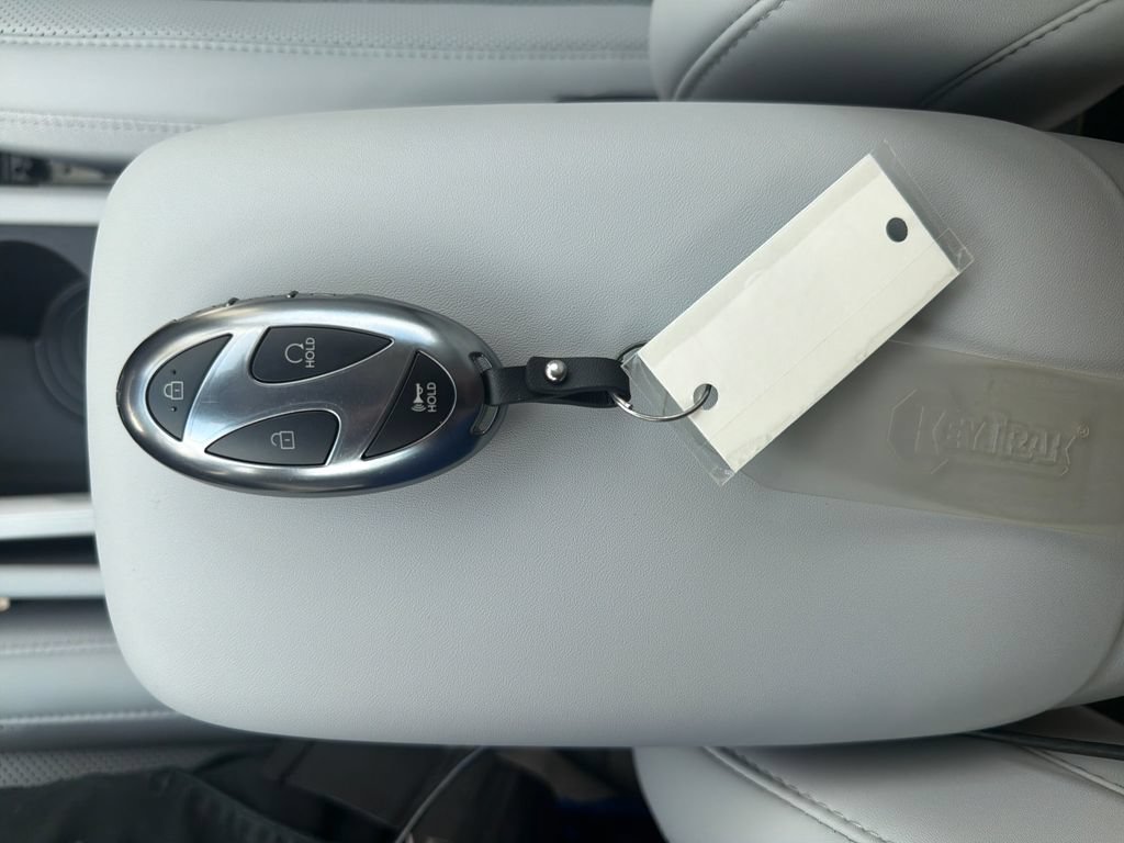 New 2026 Hyundai Kona Limited FWD image 38
