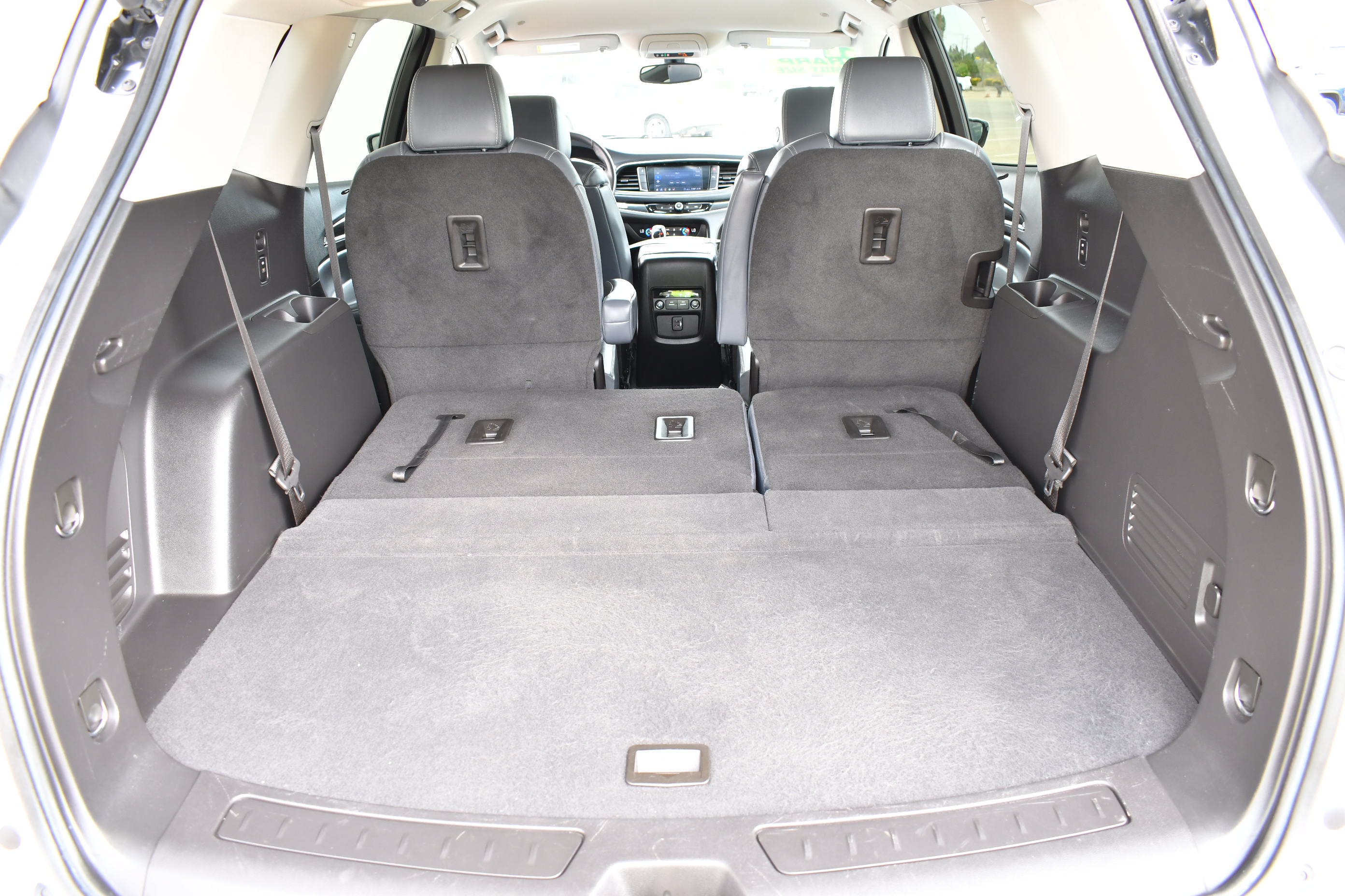 Used 2021 Buick Enclave Essence FWD image 21