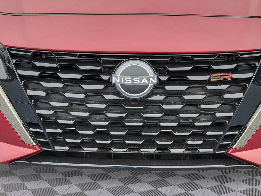 New 2025 Nissan Altima 2.5 SR image 9