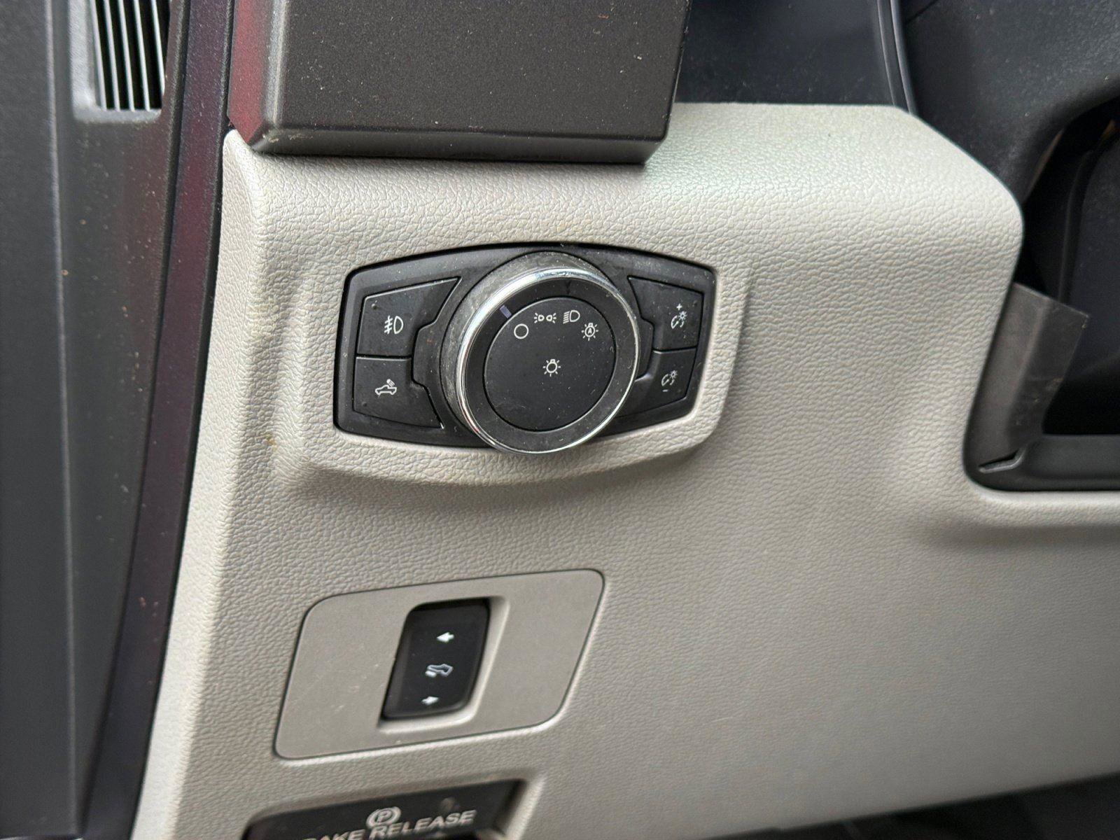 Used 2018 Ford F250 XLT w/ XLT Value Package image 19