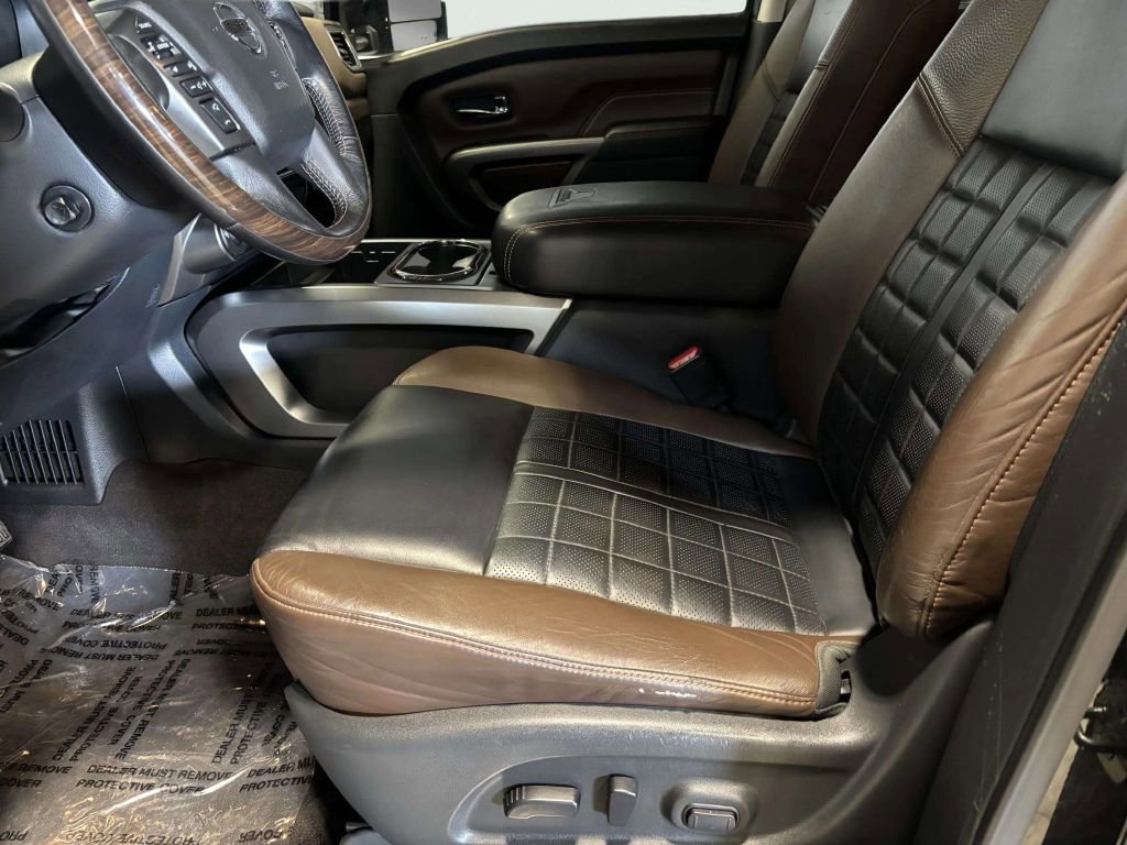 Used 2017 Nissan Titan Platinum Reserve AWD/4WD image 13