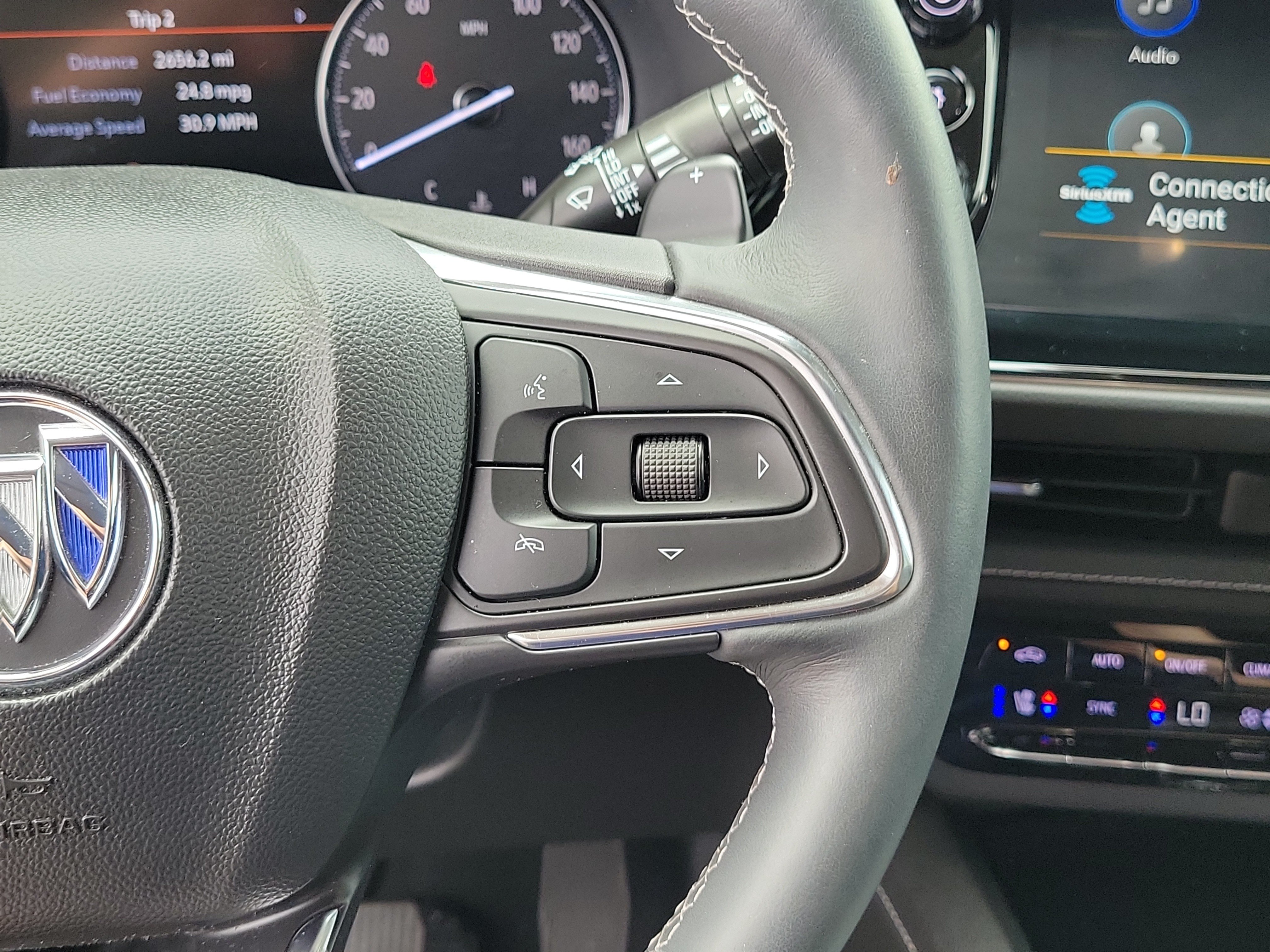 Used 2022 Buick Envision Avenir w/ Technology Package II FWD image 24