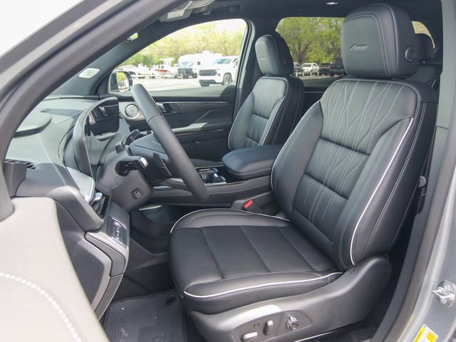 New 2026 Buick Enclave Avenir w/ Super Cruise Package FWD image 15