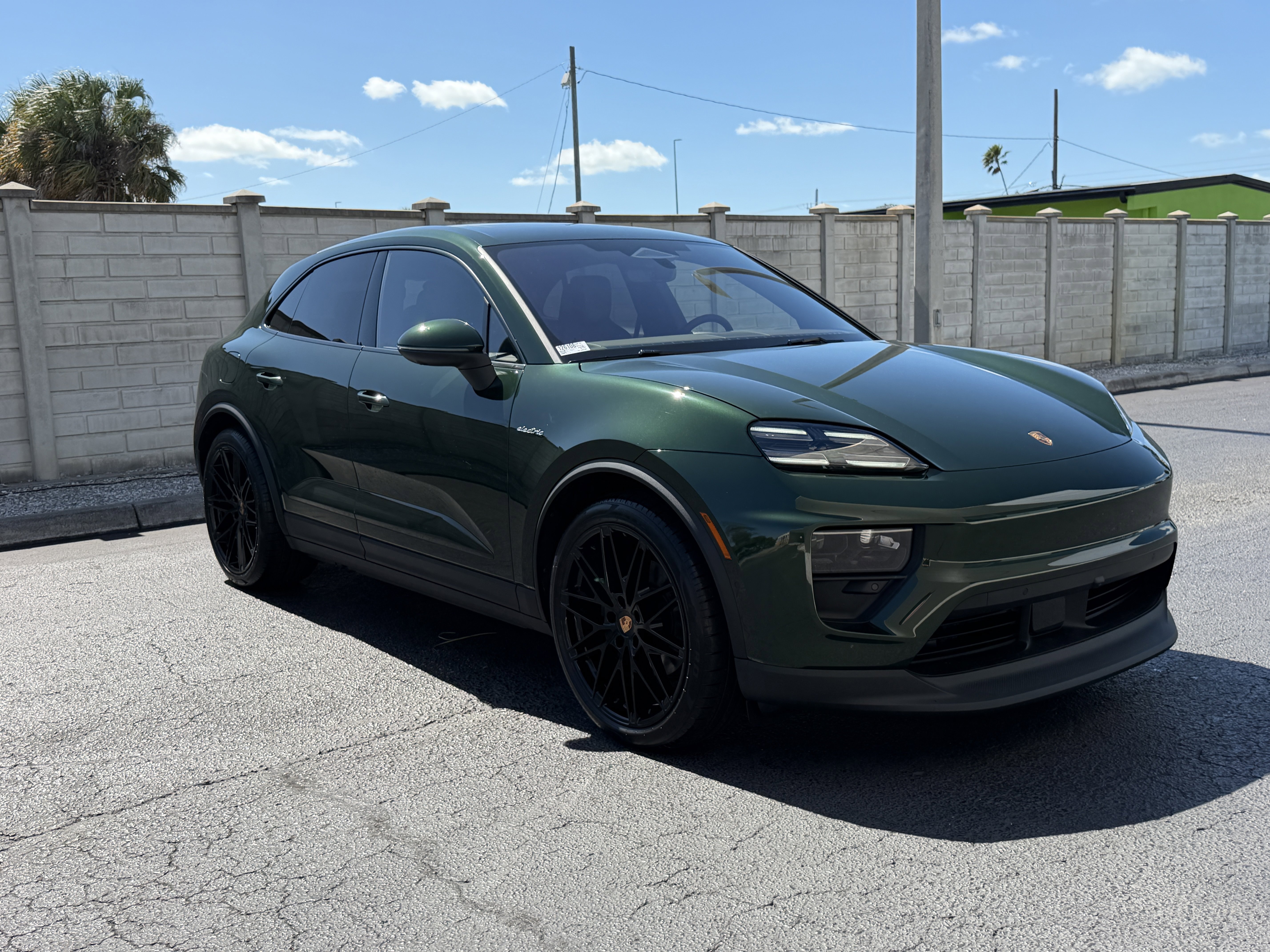 New 2026 Porsche Macan 4 Electric image 8