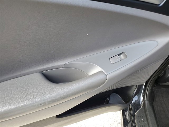 Used 2011 Hyundai Sonata GLS image 28