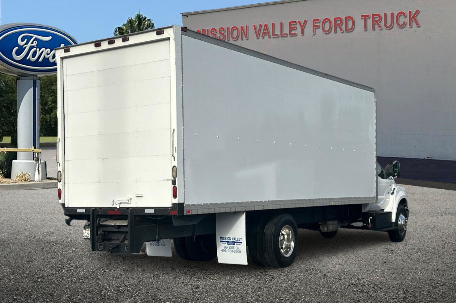 Used 2021 Ford F650 2WD Regular Cab Super Duty image 4