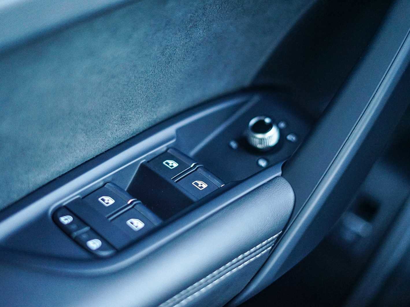 Used 2023 Audi SQ5 Premium Plus w/ Premium Plus Package image 24