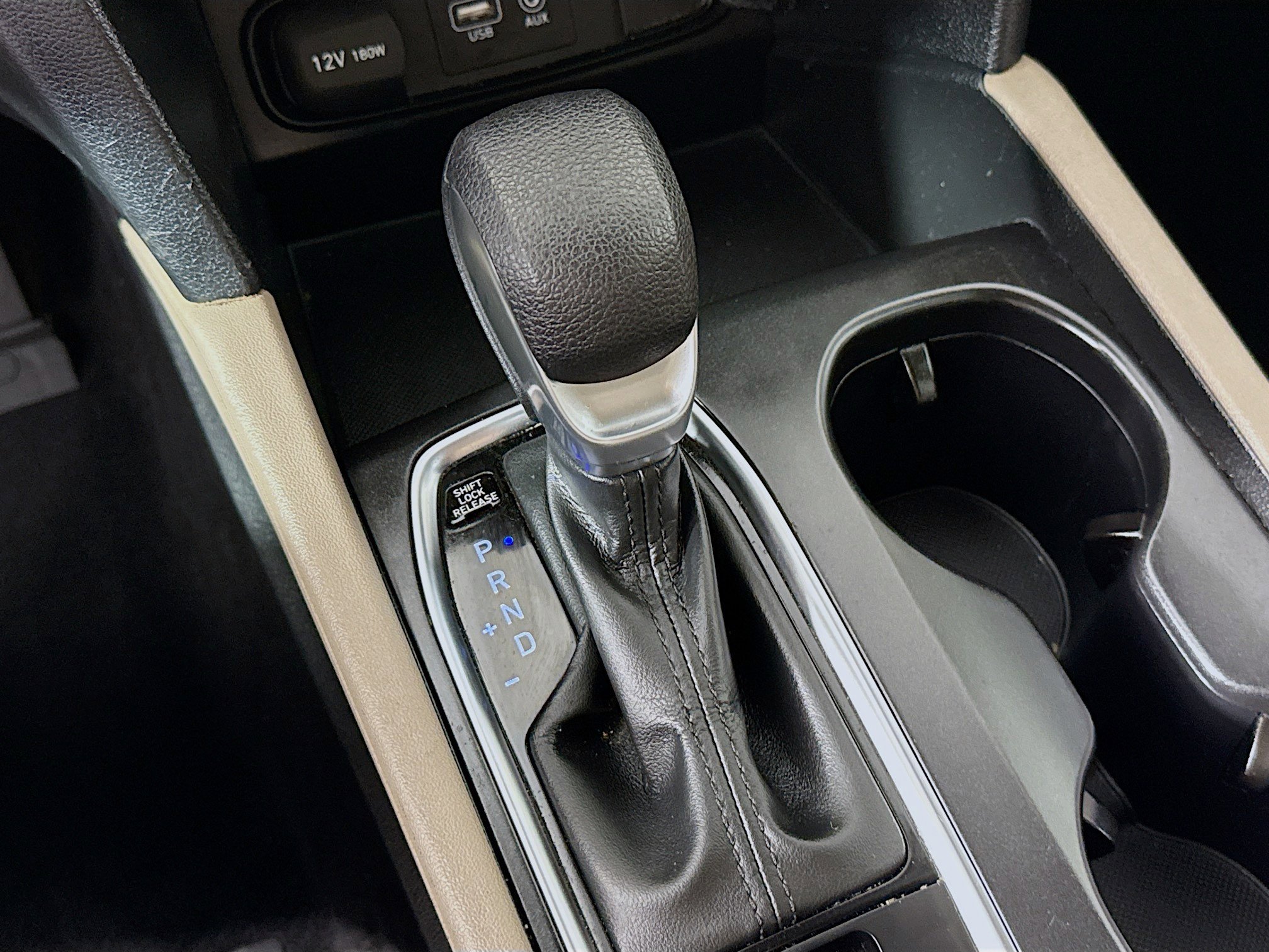 Used 2020 Hyundai Santa Fe SEL w/ Cargo Package image 19