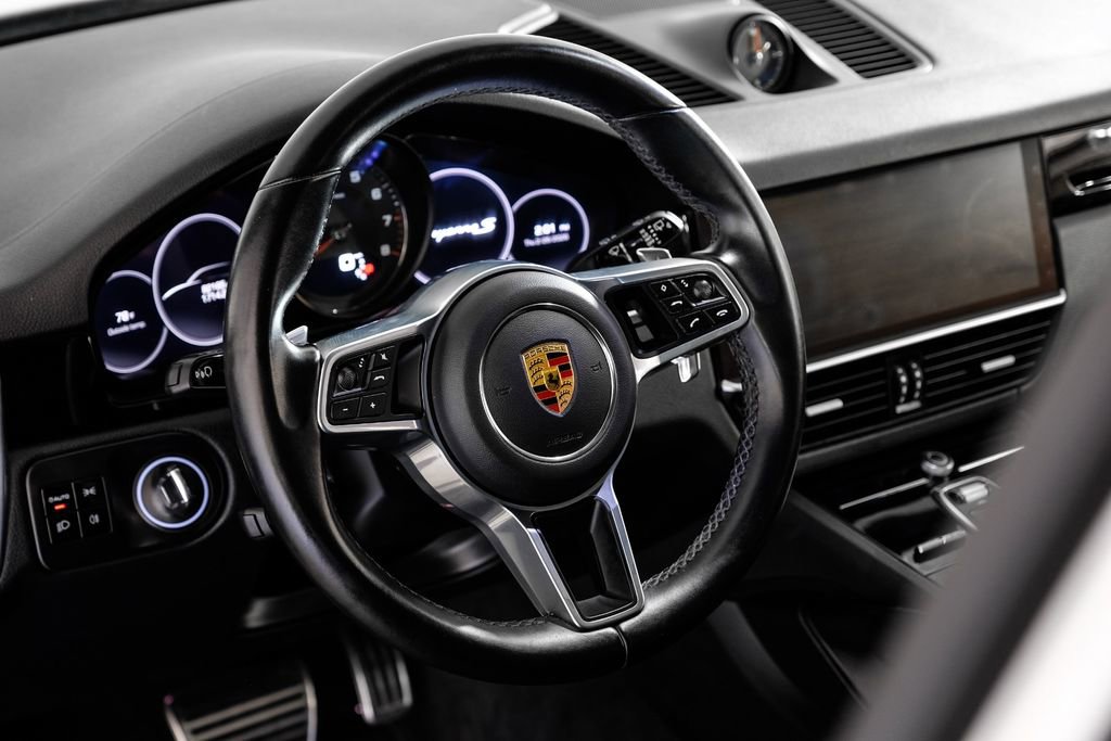 Used 2019 Porsche Cayenne S image 13