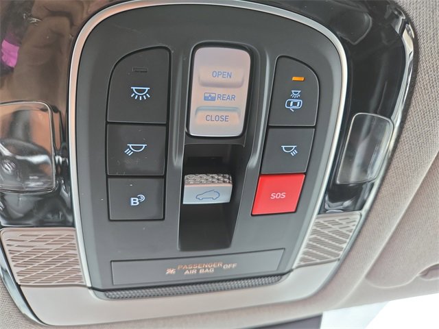 Used 2024 Hyundai Palisade Limited image 27