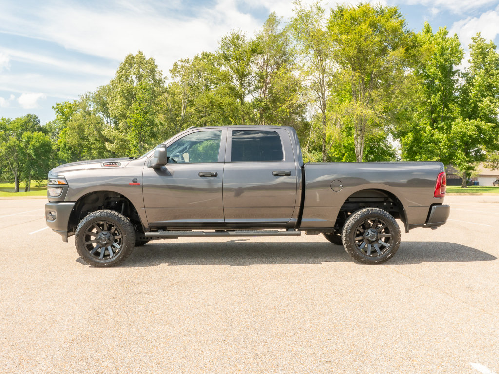 Used 2025 RAM 2500 Tradesman w/ Safety Group AWD/4WD image 9