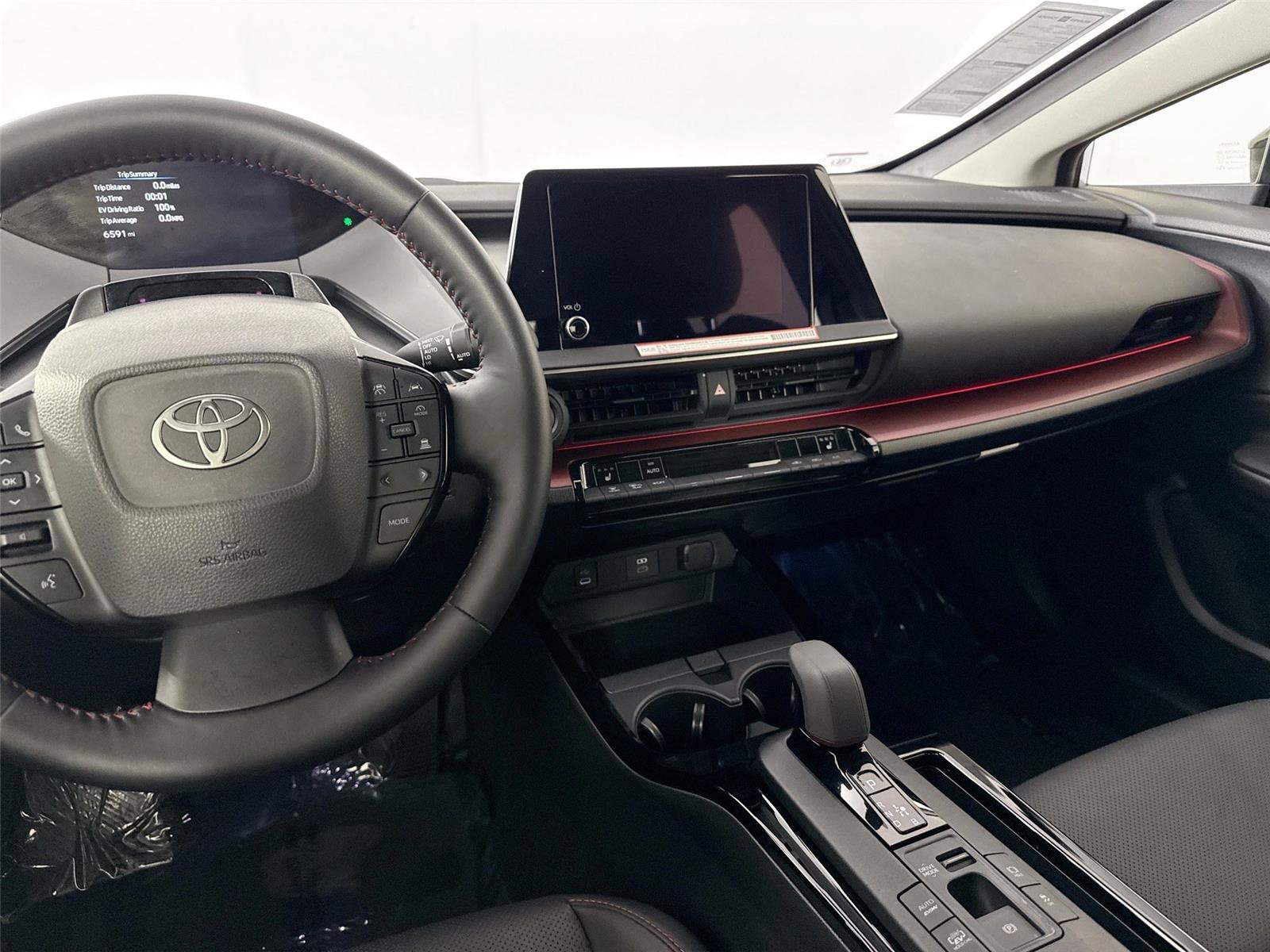 Used 2025 Toyota Prius XSE image 32
