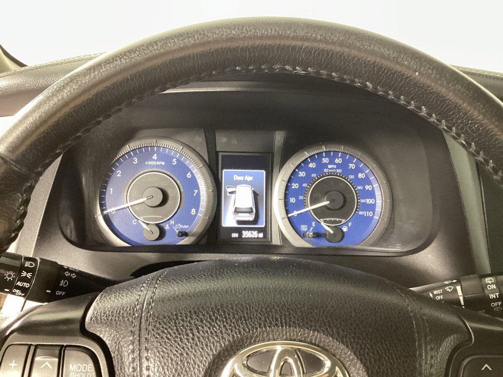 Used 2020 Toyota Sienna XLE FWD image 13