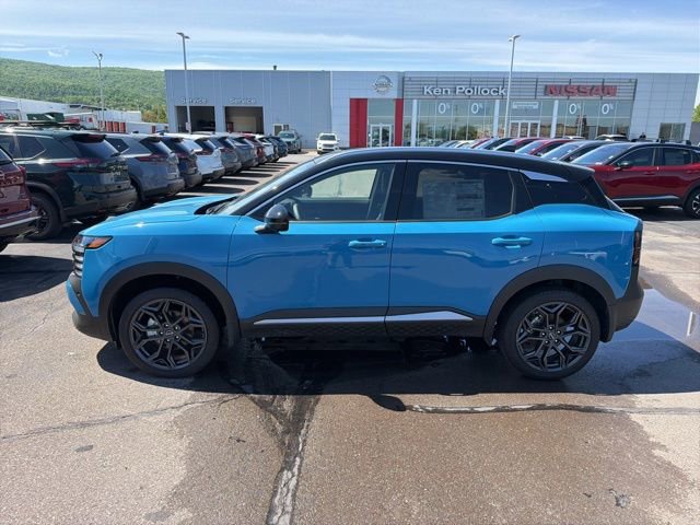 New 2026 Nissan Kicks SR w/ SR Premium Package AWD/4WD image 2