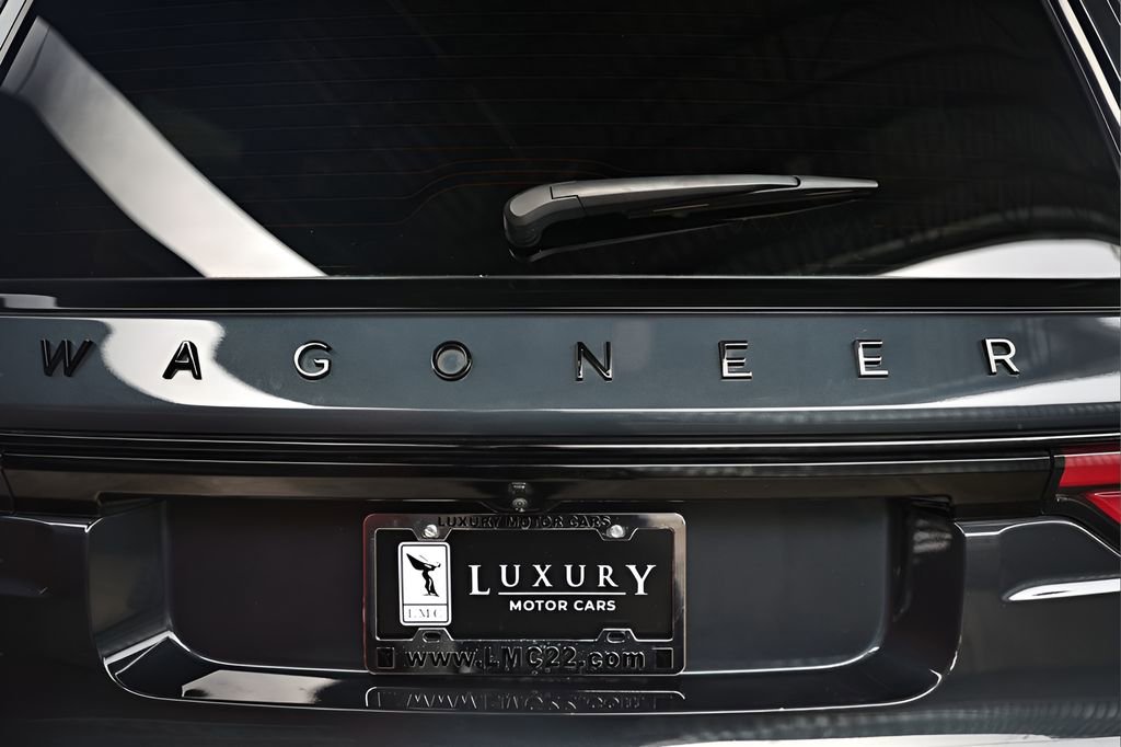 Used 2023 Jeep Wagoneer Series II image 23